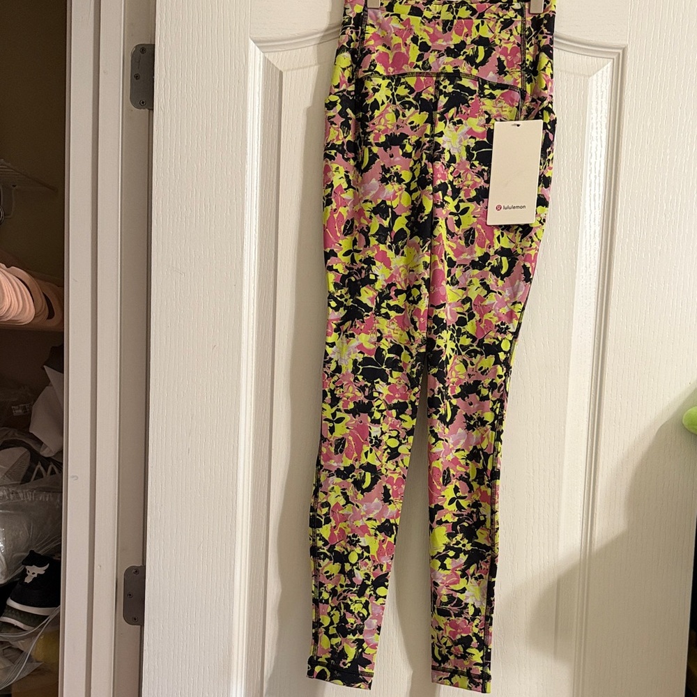 Lululemon Floral Leggings - Picture 1 of 14